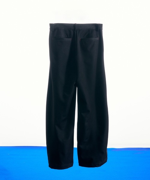 SELLE GLANT（セレグランテ）の「DUNGAREE DESIGN TUCK WIDE PANTS/ダンガリーデザインタックワイドパンツ（スラックス・メンズ・ダークブラウン/ブラック/インディゴブルー・LARGE/MEDIUM/SMALL）」の5枚目の写真