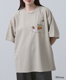 Mac-House（マックハウス）の「PIXAR / トイ・ストーリー ポケット刺繍 Tシャツ（Tシャツ/カットソー）」