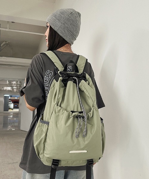 Teem Store(チームストア)の「大容量 アウトポケットバックパック(バックパック/リュック・レディース・グリーン/ブラック/グレー・F)」の16枚目の写真