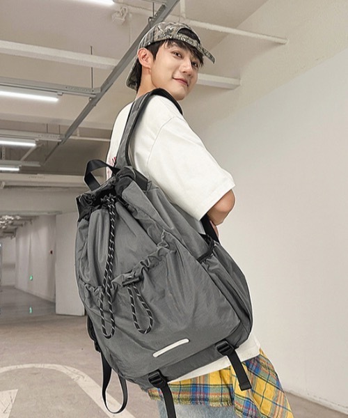 Teem Store(チームストア)の「大容量 アウトポケットバックパック(バックパック/リュック・レディース・グリーン/ブラック/グレー・F)」の11枚目の写真