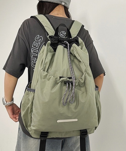 Teem Store(チームストア)の「大容量 アウトポケットバックパック(バックパック/リュック・レディース・グリーン/ブラック/グレー・F)」の18枚目の写真