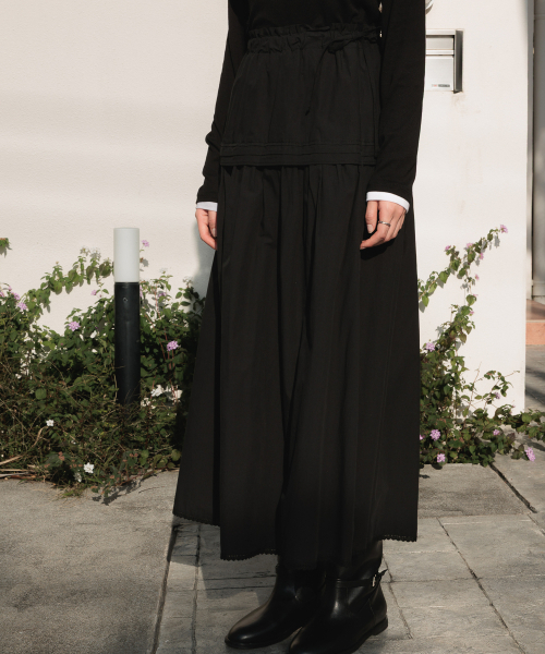 DEHEVE（デヘヴェ）の「Ruffle Long Skirt [Black]（スカート・レディース・ブラック・FREE）」の7枚目の写真