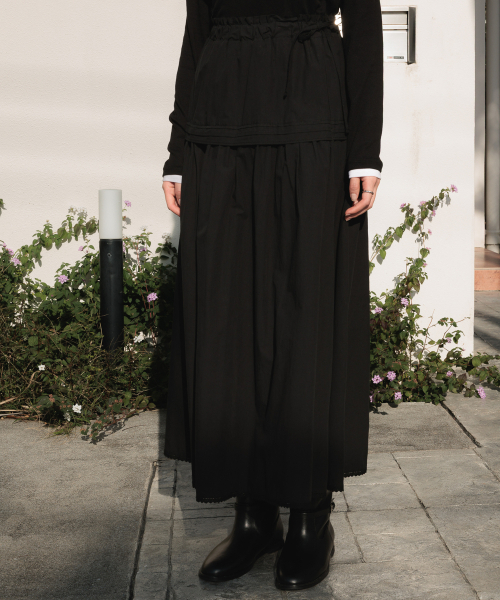 DEHEVE（デヘヴェ）の「Ruffle Long Skirt [Black]（スカート・レディース・ブラック・FREE）」の6枚目の写真