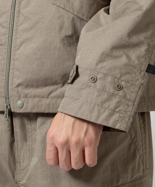 DAIWA PIER39(ダイワピア39)の「TECH MIL MECHANICS JACKET(ミリタリージャケット・メンズ・ブラック/グレー・X-LARGE/LARGE/MEDIUM/SMALL)」の8枚目の写真