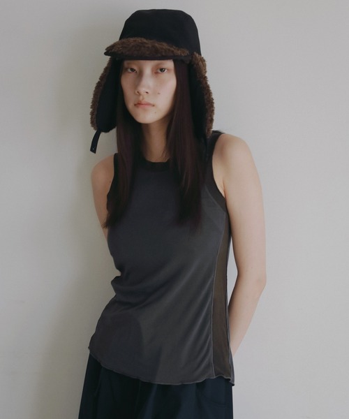 anuke（アンヌーク）の「Bicolor Tank Top（タンクトップ・レディース・アイボリー/チャコールグレー・FREE）」の2枚目の写真