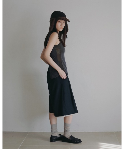 anuke（アンヌーク）の「Bicolor Tank Top（タンクトップ・レディース・アイボリー/チャコールグレー・FREE）」の7枚目の写真