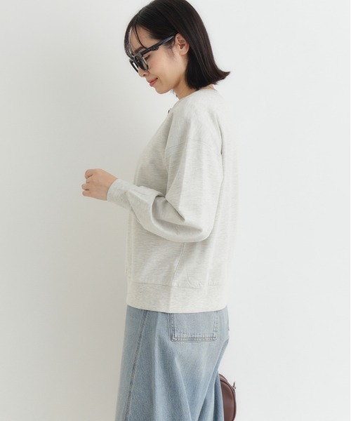 Right-on（ライトオン）の「【HONEYSUCKLE ROSE】サマスウェ ジップカーディガン (極薄素材 / ダブルジップ / リラックス感)（パーカー・レディース・オフホワイト/グレー/ブラック・L/M）」の17枚目の写真