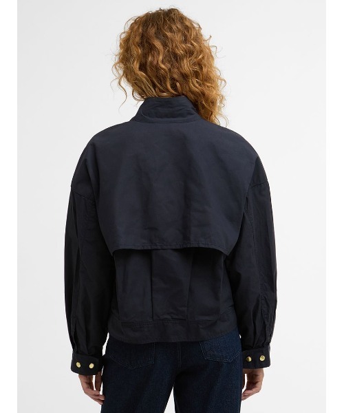 Barbour(バブアー)の「Blackthorn ショート丈カジュアルジャケット(ブルゾン・レディース・ベージュ/ネイビー・8/10)」の5枚目の写真
