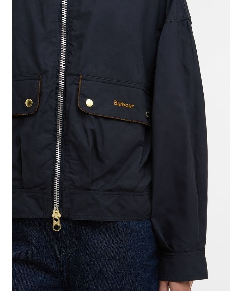Barbour(バブアー)の「Blackthorn ショート丈カジュアルジャケット(ブルゾン・レディース・ベージュ/ネイビー・8/10)」の7枚目の写真