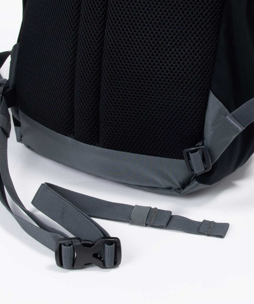 karrimor（カリマー）の「ramble 20（バックパック/リュック・メンズ・ミント/ライトベージュ/ブラック/チャコールグレー・FREE）」の12枚目の写真