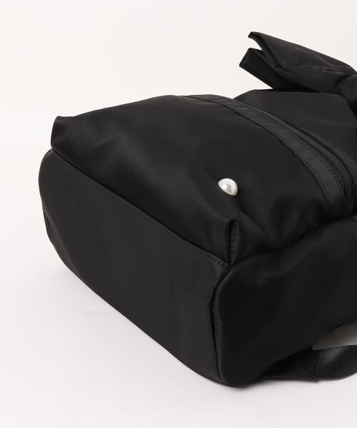 KATHARINE ROSS（キャサリンロス）の「【KATHARINE ROSS】【a-jolie/アジョリー】BIGリボンパールバックパック（バックパック/リュック・レディース・ブラック/ベージュ・MEDIUM）」の4枚目の写真