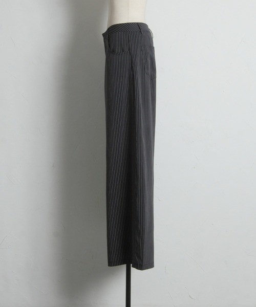ARVELLIA(アルベリア)の「【セットアップ対応】FLATTERING EIDE PANTS(その他パンツ・レディース・ブラック/ストライプ・M)」の16枚目の写真