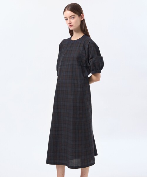 MACKINTOSH PHILOSOPHY(マッキントッシュ フィロソフィー)の「サッカーチェックフレアワンピース(ワンピース・レディース・ネイビー/ベージュ・38/36)」の2枚目の写真