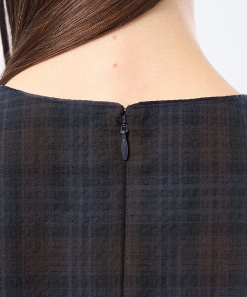 MACKINTOSH PHILOSOPHY(マッキントッシュ フィロソフィー)の「サッカーチェックフレアワンピース(ワンピース・レディース・ネイビー/ベージュ・38/36)」の11枚目の写真
