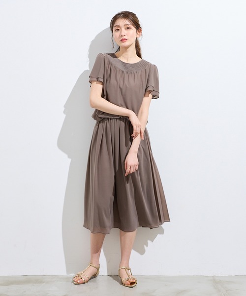 Rose Tiara(ローズティアラ)の「【セットアップ対応】バルーンヘムカットソー(Tシャツ/カットソー・レディース・ネイビー/グリーン/ブラウン・42/46/38)」の17枚目の写真