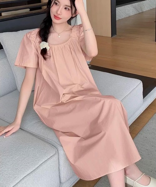 shopnikoniko(ショップニコニコ)の「ワンピース 夏 ミディ丈 半袖 ギャザースクエアネック ワンピース(ワンピース・レディース・ホワイト/ピンク・フリー)」の2枚目の写真