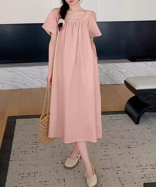 shopnikoniko(ショップニコニコ)の「ワンピース 夏 ミディ丈 半袖 ギャザースクエアネック ワンピース(ワンピース・レディース・ホワイト/ピンク・フリー)」の6枚目の写真