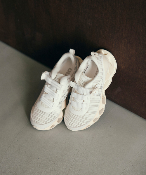 MIZUNO（ミズノ　）の「MIZUNO / ミズノ WAVE PROPHECY STRAP 2（スニーカー・レディース・ホワイト系その他/チャコールグレー・25cm/24cm/23cm）」の10枚目の写真