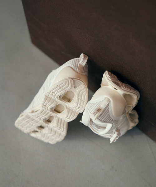 MIZUNO（ミズノ　）の「MIZUNO / ミズノ WAVE PROPHECY STRAP 2（スニーカー・レディース・ホワイト系その他/チャコールグレー・25cm/24cm/23cm）」の12枚目の写真