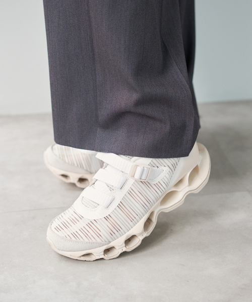 MIZUNO（ミズノ　）の「MIZUNO / ミズノ WAVE PROPHECY STRAP 2（スニーカー・レディース・ホワイト系その他/チャコールグレー・25cm/24cm/23cm）」の13枚目の写真