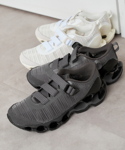 MIZUNO（ミズノ　）の「MIZUNO / ミズノ WAVE PROPHECY STRAP 2（スニーカー・レディース・ホワイト系その他/チャコールグレー・25cm/24cm/23cm）」の15枚目の写真