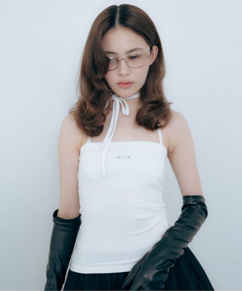 Carmelo(カーメロ)の「Pierced Skin Tube Top (white/gray)(キャミソール・レディース・ホワイト/チャコールグレー・FREE)」の4枚目の写真