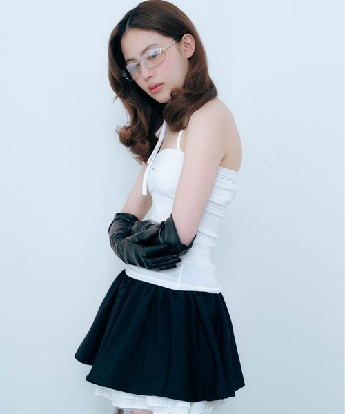 Carmelo(カーメロ)の「Pierced Skin Tube Top (white/gray)(キャミソール・レディース・ホワイト/チャコールグレー・FREE)」の6枚目の写真