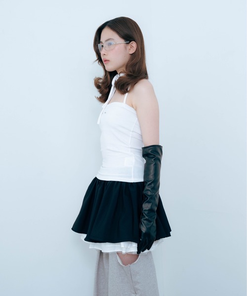 Carmelo(カーメロ)の「Pierced Skin Tube Top (white/gray)(キャミソール・レディース・ホワイト/チャコールグレー・FREE)」の17枚目の写真