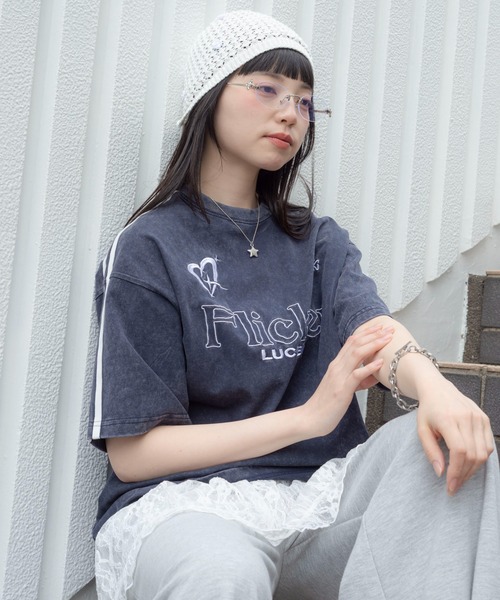 WEGO（ウィゴー）の「WEGO/【26年春夏新作】スリーブラインロゴBIG T（Tシャツ/カットソー・メンズ・ネイビー/オフホワイト/ブラック・LARGE/MEDIUM）」の4枚目の写真