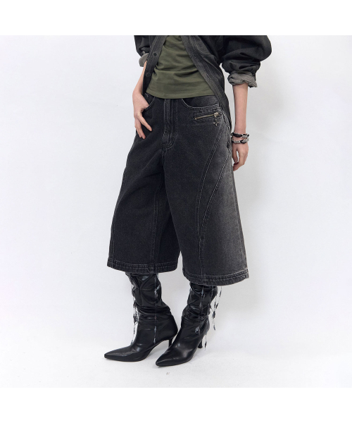 BLR(ビーエルアール)の「Arc Line Bermuda Washing Denim Pants Black(その他パンツ・レディース・その他・SMALL/MEDIUM)」の3枚目の写真