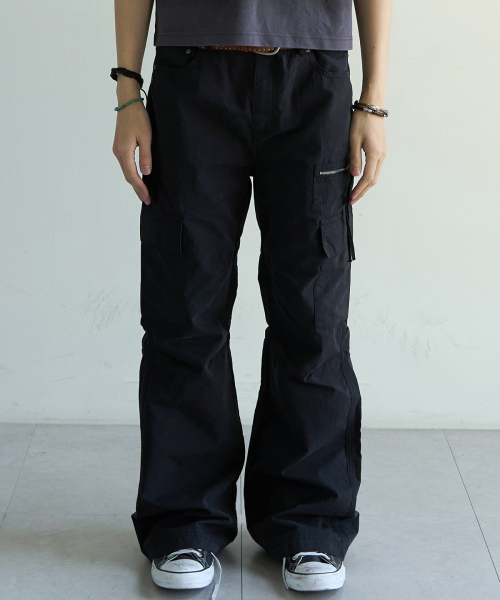 MAINBOOTH(メインブース)の「Cargo Bootcut Pants(BLACK)(その他パンツ・レディース・その他・1/2/3/0)」の1枚目の写真