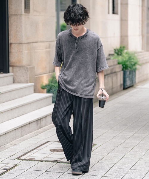 Rocky Monroe(ロッキーモンロー)の「オーバーサイズ ヴィンテージ加工ヘンリーネック半袖サマーニットTシャツ(ニット/セーター・メンズ・チャコール/ベージュ/ワイン/ブラック・XL/L/M)」の8枚目の写真