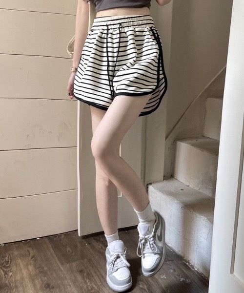 Teem Store（チームストア）の「ボーダー柄スウェットショートパンツ（その他パンツ・レディース・ブラック/アイボリー・F）」の14枚目の写真