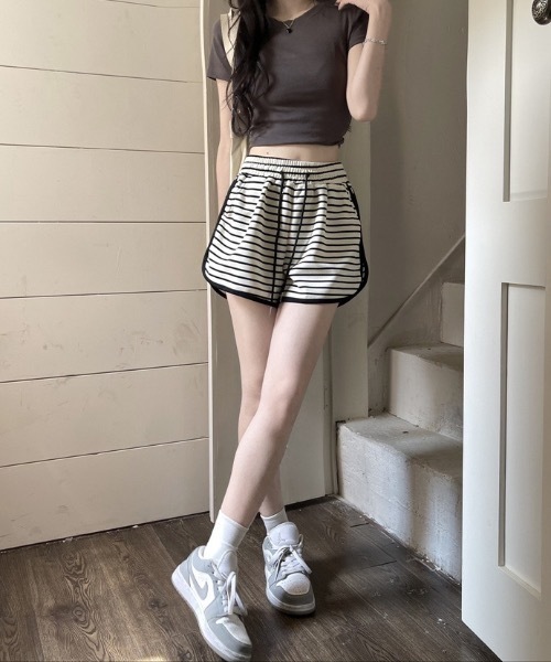Teem Store（チームストア）の「ボーダー柄スウェットショートパンツ（その他パンツ・レディース・ブラック/アイボリー・F）」の13枚目の写真