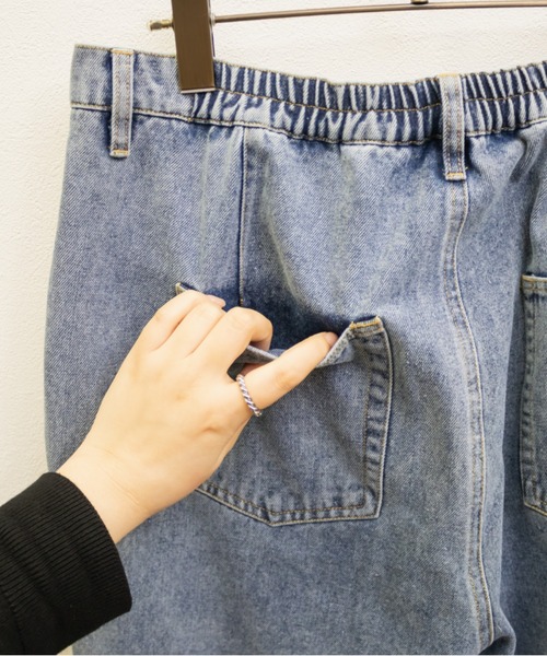 CLETTE（クレット）の「CLETTEオリジナルセミフレアデニムパンツ（その他パンツ・レディース・インディゴブルー/ブラック/サックスブルー・4L/3L/LL）」の22枚目の写真