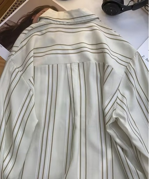 AsheKsha(アシクシャ)の「フレンチストライプのゆったり長袖シャツ(シャツ/ブラウス・レディース・ベージュ・M)」の9枚目の写真