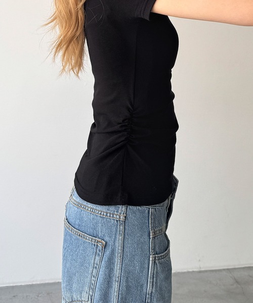 CANAL JEAN（キャナルジーン）の「El mar　ワンショルダーサイドギャザーTシャツ（Tシャツ/カットソー・レディース・アイボリー/ブラック・ONE SIZE）」の11枚目の写真