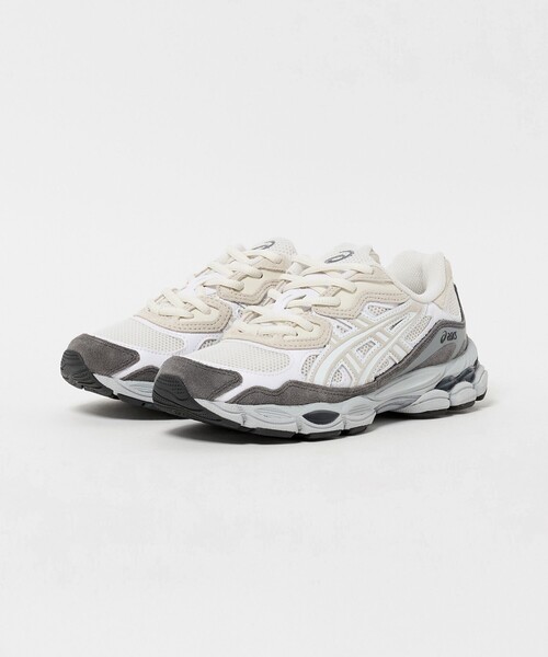 ASICS(アシックス)の「<asics>GEL-NYC スニーカー(スニーカー・レディース・ホワイト・25cm/24cm/25.5cm/23cm/24.5cm/23.5cm/22.5cm)」の2枚目の写真