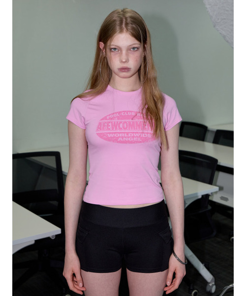 A FEW COMMENTS(アフューコメンツ)の「ラウンドクラックロゴTシャツ PINK(Tシャツ/カットソー・レディース・その他・FREE)」の1枚目の写真
