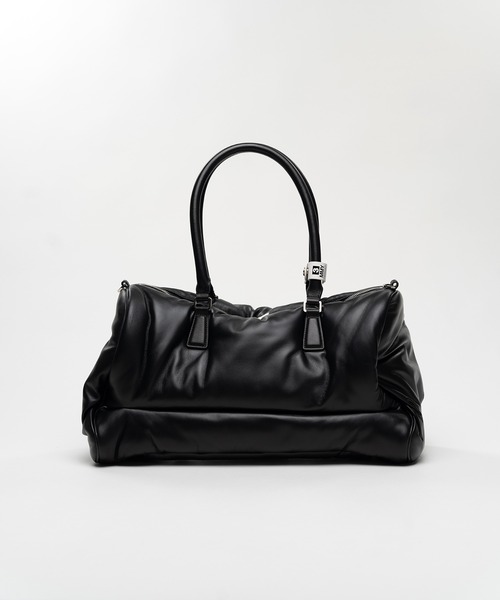 Maison MIHARA YASUHIRO(メゾンミハラヤスヒロ)の「"PUCKER" Puffer Duffle Bag(ショルダーバッグ・レディース・ブラック・FREE)」の1枚目の写真