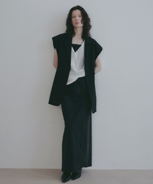 ETRE TOKYO(エトレトウキョウ)の「リネンライクボールドショルダージレ(その他アウター・レディース・ネイビー/ブラック・M/S)」の8枚目の写真