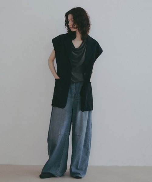 ETRE TOKYO(エトレトウキョウ)の「リネンライクボールドショルダージレ(その他アウター・レディース・ネイビー/ブラック・M/S)」の4枚目の写真