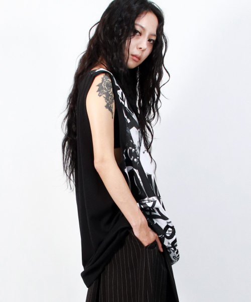 DEMARC（ドゥマーク）の「Street collage oversize sleeveless（Tシャツ/カットソー・レディース・その他・MEDIUM/LARGE）」の6枚目の写真