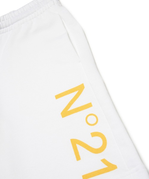 N°21(ヌメロ ヴェントゥーノ)の「N°21(ヌメロ ヴェントゥーノ)Kids & Junior ロゴスウェットショートパンツ(スウェットパンツ・キッズ・ホワイト・16Y)」の3枚目の写真
