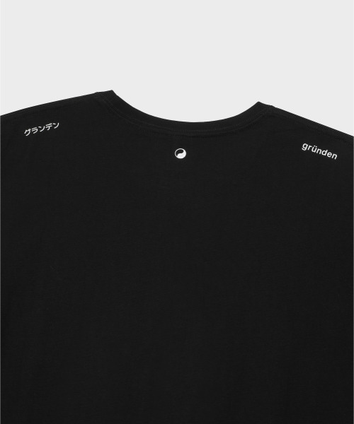 GRUNDEN（グルンデン）の「SMALL LOGO T-SHIRT (BLACK)_G26BUJTS05（Tシャツ/カットソー・レディース・その他・1/2/3/4）」の5枚目の写真