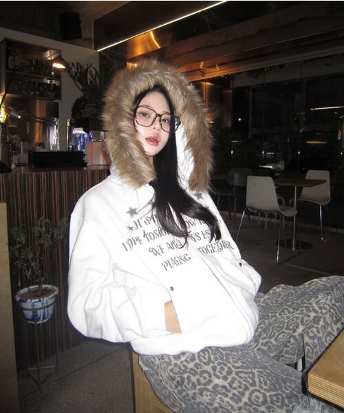 LUVISTRUE（ラヴイズトゥルー）の「FS LETTER HOOD ZIPUP(WHITE)（パーカー・レディース・その他・FREE）」の6枚目の写真
