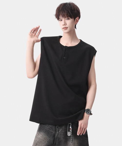 neos(ネオス)の「【neos】ワッフルヘンリーネック ノースリーブTシャツ ルーズシルエット タンクトップ(タンクトップ・メンズ・ブラック/ホワイト/グレー・MEDIUM/X-LARGE/LARGE)」の1枚目の写真
