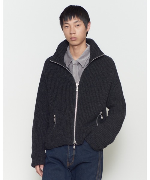 NVRFRGT(ネヴァーフォーゲット)の「DRIVERS ZIP UP SWEATER(ニット/セーター・メンズ・ブラック/チャコールグレー・2/1)」の1枚目の写真
