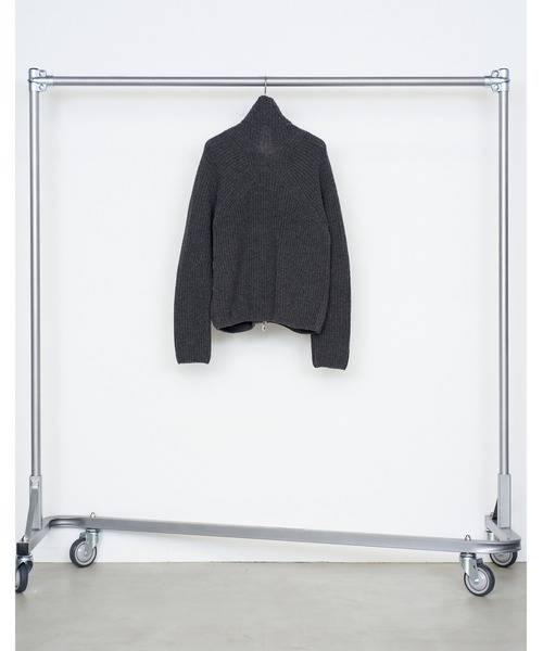 NVRFRGT(ネヴァーフォーゲット)の「DRIVERS ZIP UP SWEATER(ニット/セーター・メンズ・ブラック/チャコールグレー・2/1)」の8枚目の写真