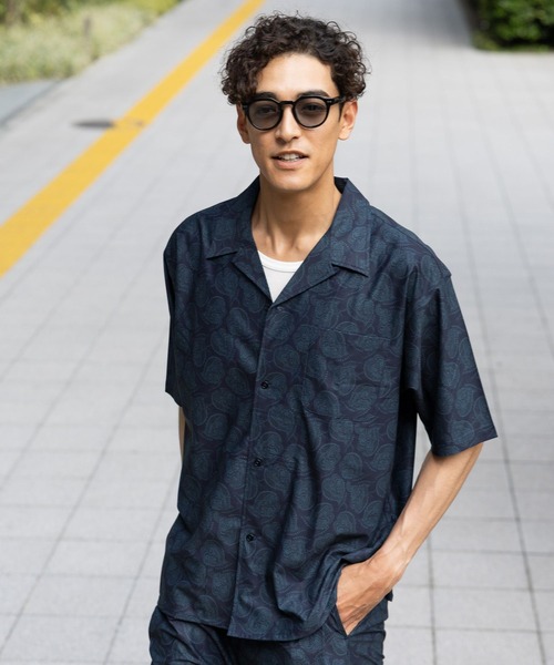 BAYFLOW（ベイフロー）の「【抗ピリング・形態安定・接触冷感】ドライメッシュ柄シャツ[セットアップ可]（シャツ/ブラウス・メンズ・ブラウン/ネイビー・LARGE/MEDIUM）」の2枚目の写真
